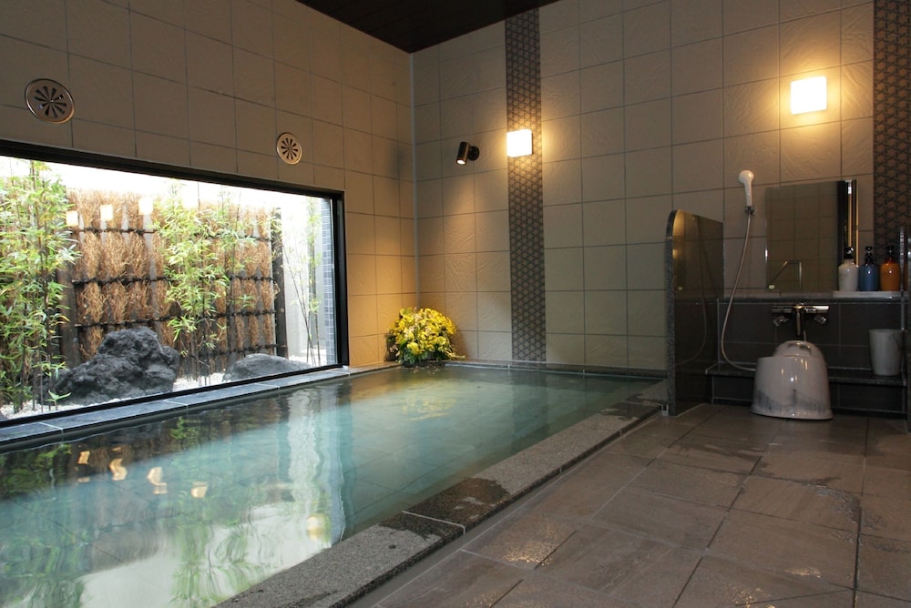 Hotel Route-Inn Ishioka 30/38