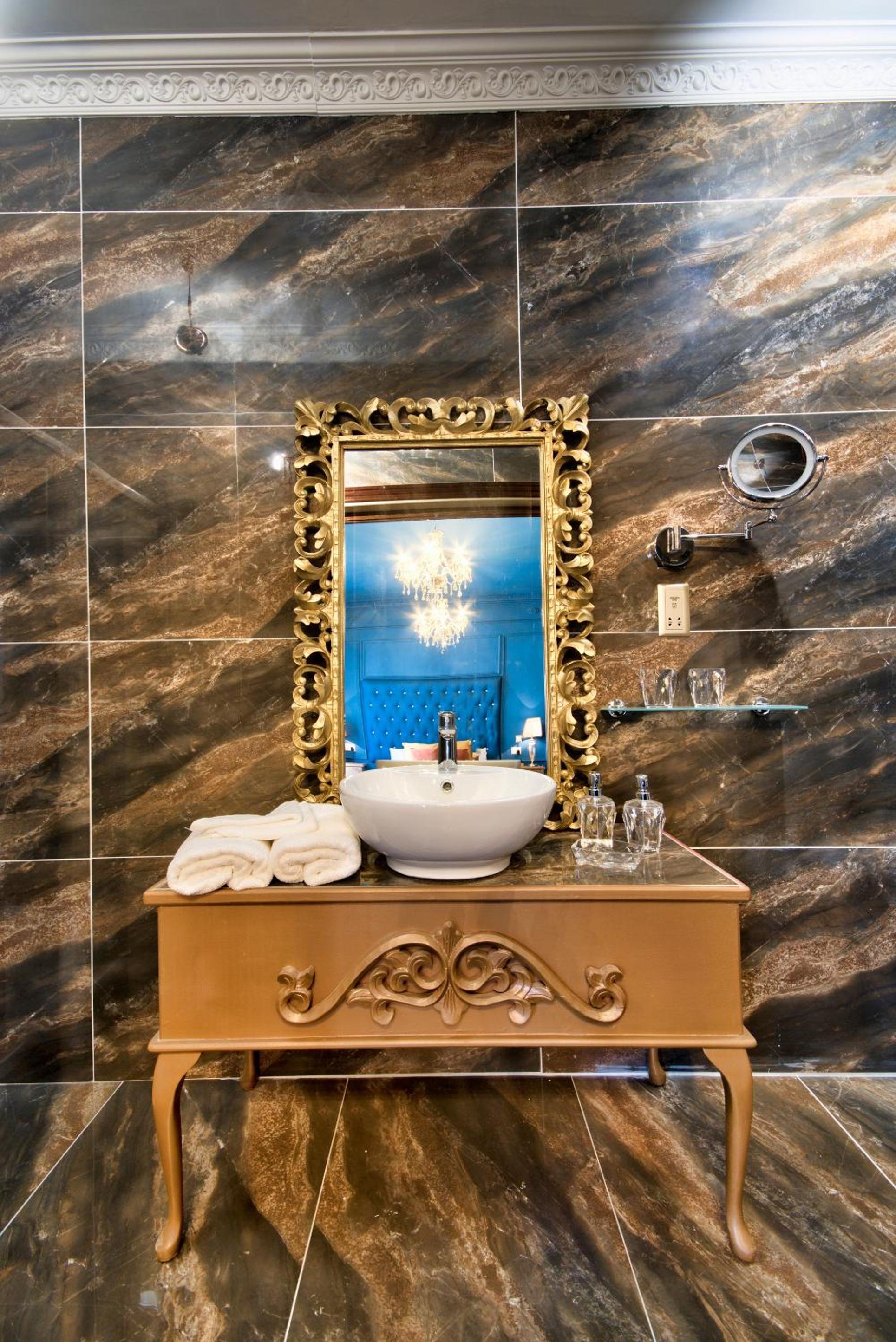 Julina Boutique Living 43/43