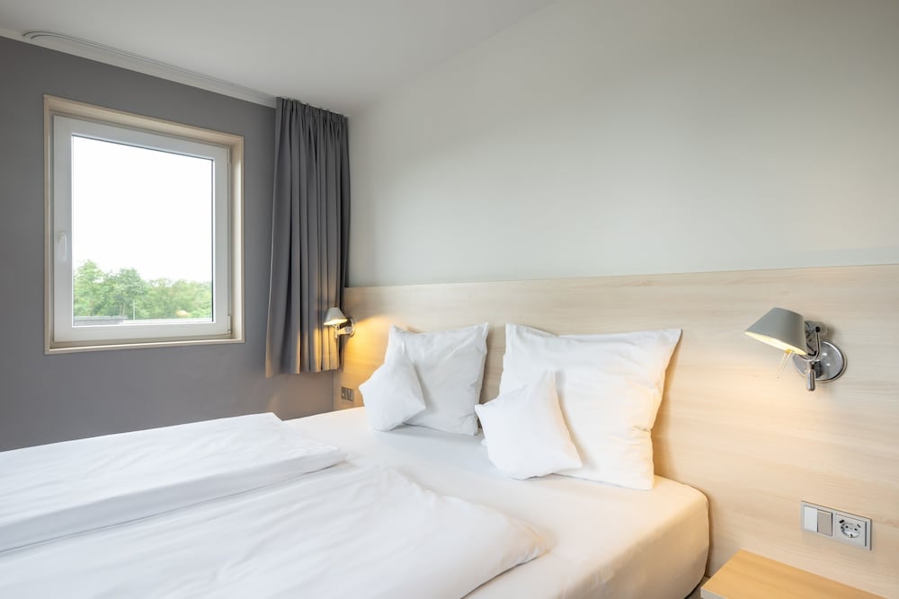 STANDARD, DOUBLE BED