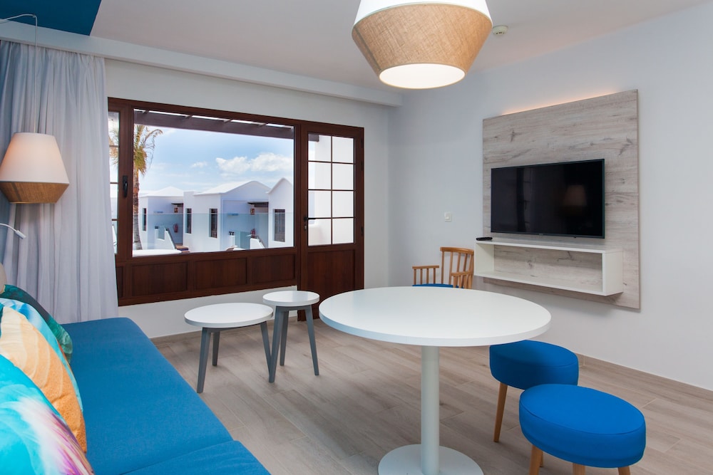 R2 Bahia Kontiki Beach Aparthotel 50/60