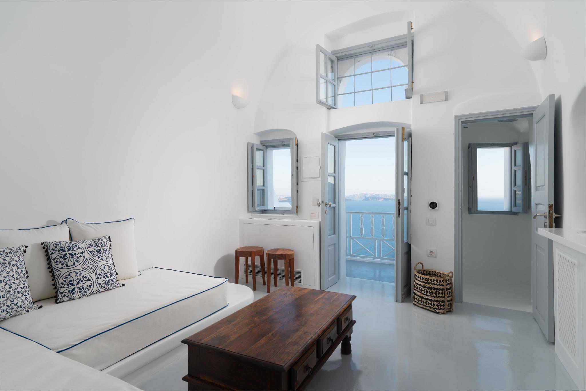 JUNIOR SUITE, CALDERA VIEW, BALCONY