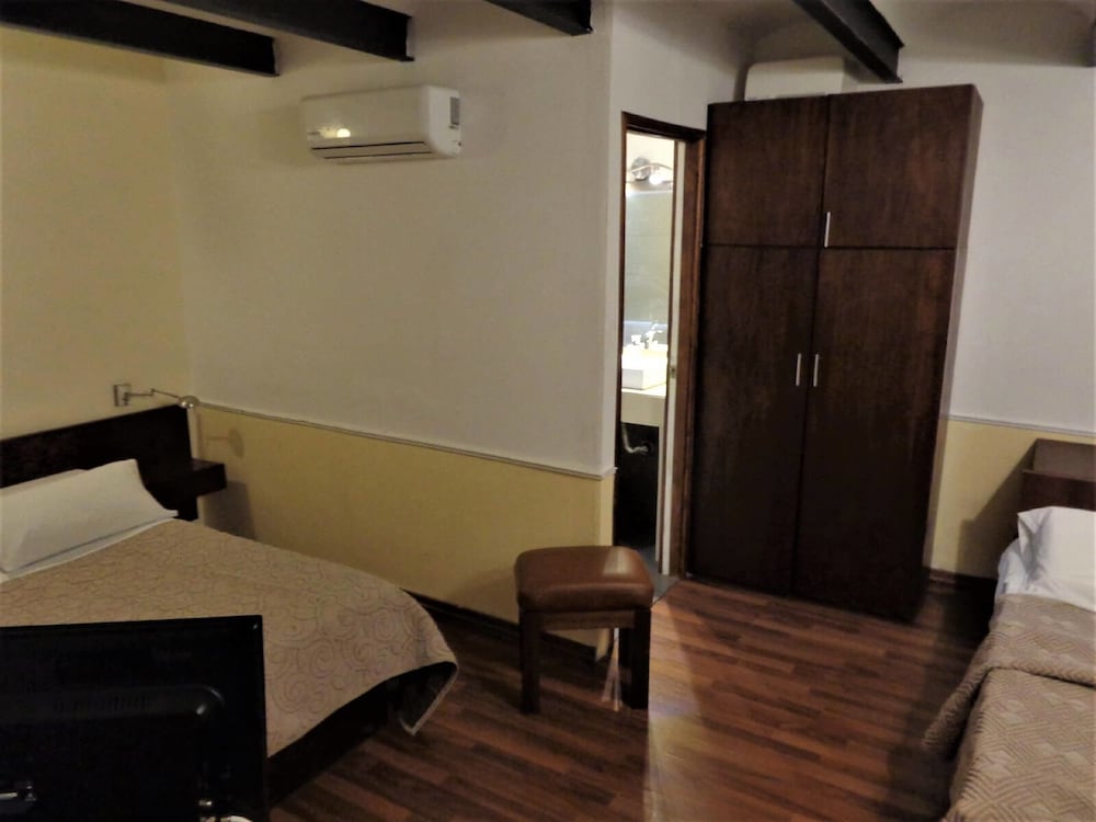 Hotel Casablanca 44/55