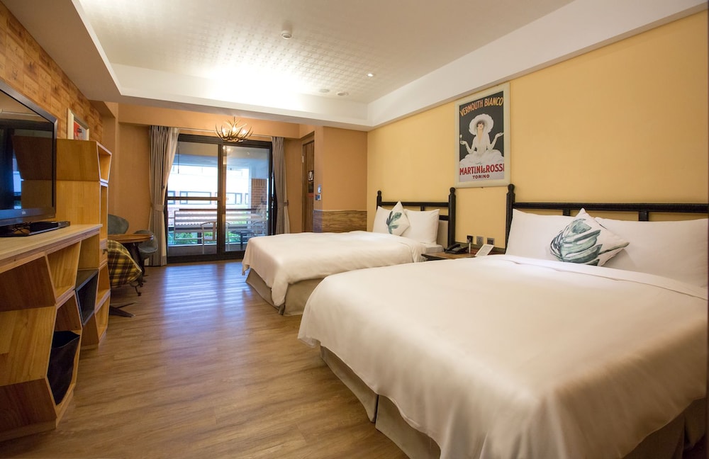 Hotel Day Plus 10/57