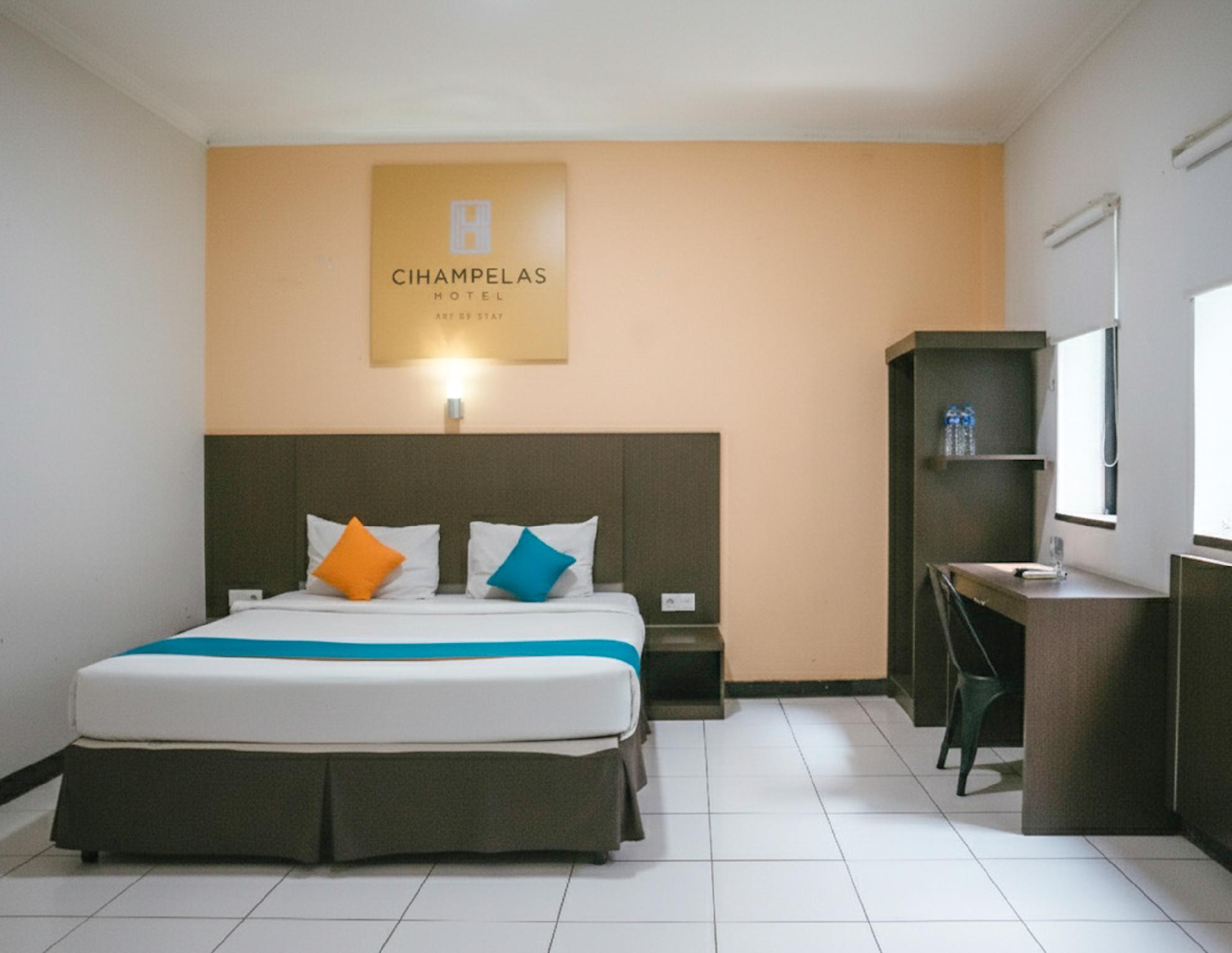 Deluxe, Double Bed