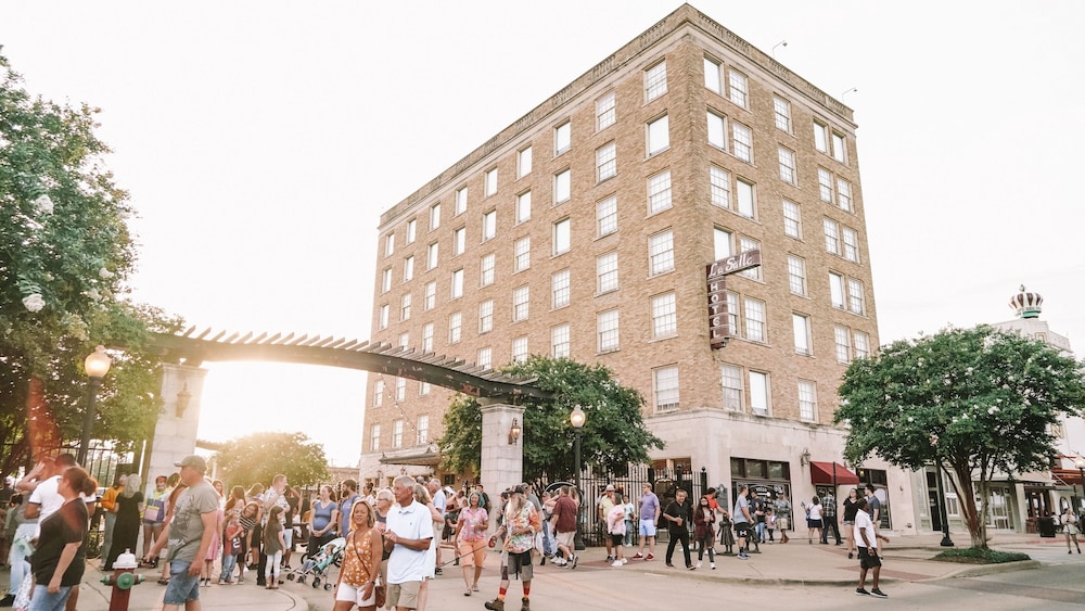 LaSalle Boutique Hotel 33/39