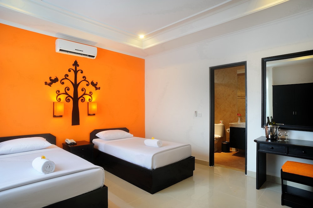 DEWI SRI HOTEL 41/70