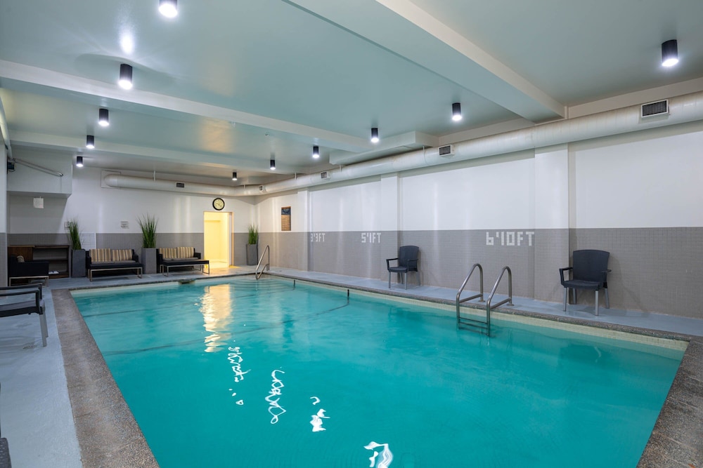 Sandman Hotel & Suites Williams Lake 17/40