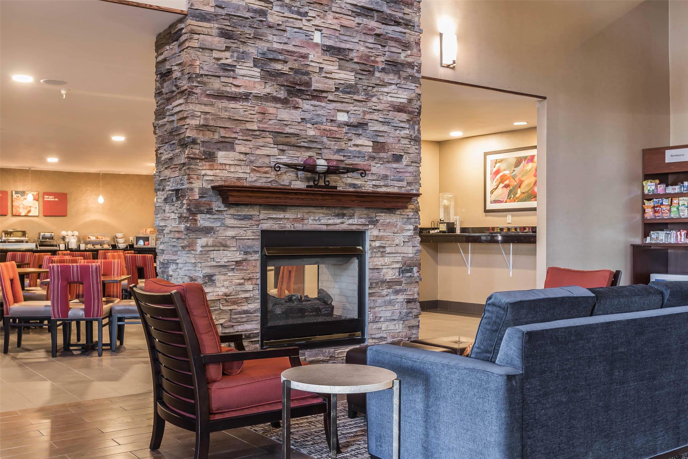 Comfort Suites Fort Wayne North 7/14