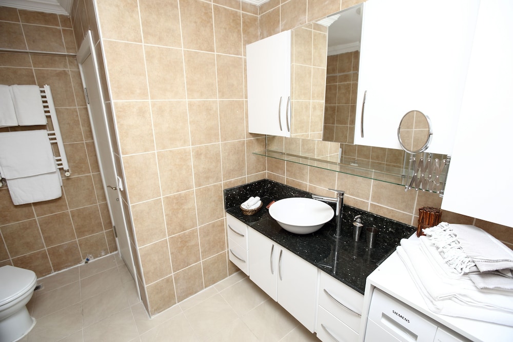 PATIKA SUITES 49/50