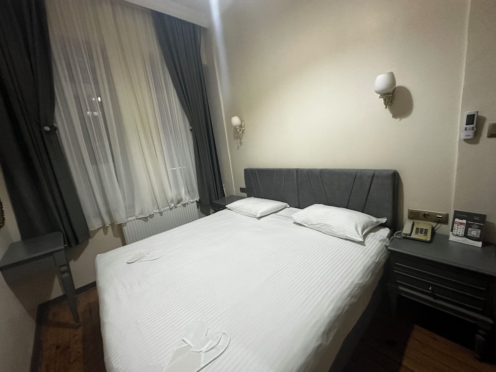Greenstar Hotel 7/44