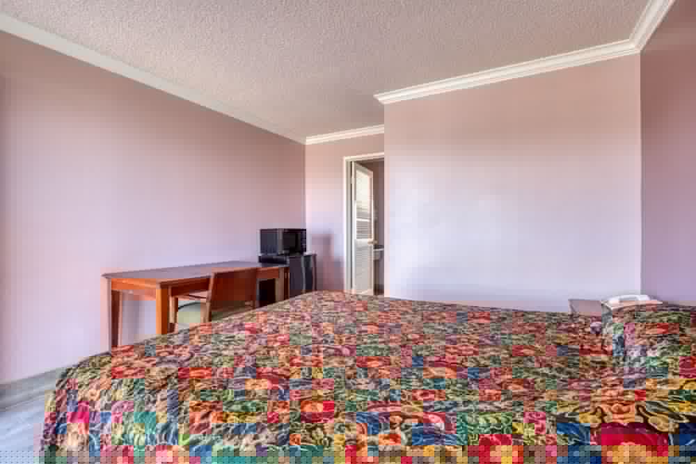 Heritage Inn And Suites 11/58