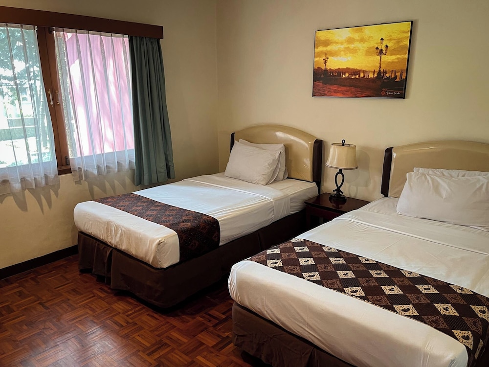 2 BEDROOMS, EXECUTIVE, TWIN BEDS