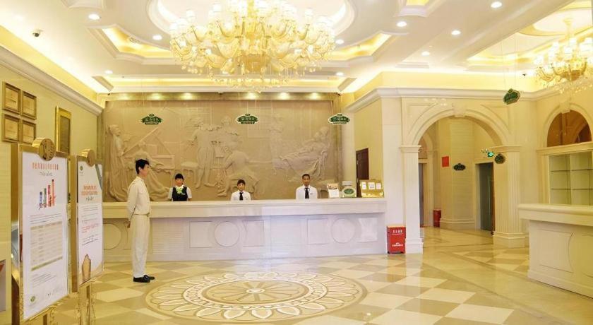 Vienna Hotel (Shenzhen Convention and Exhibition Center, Fuhai Qiaotou) 20/63