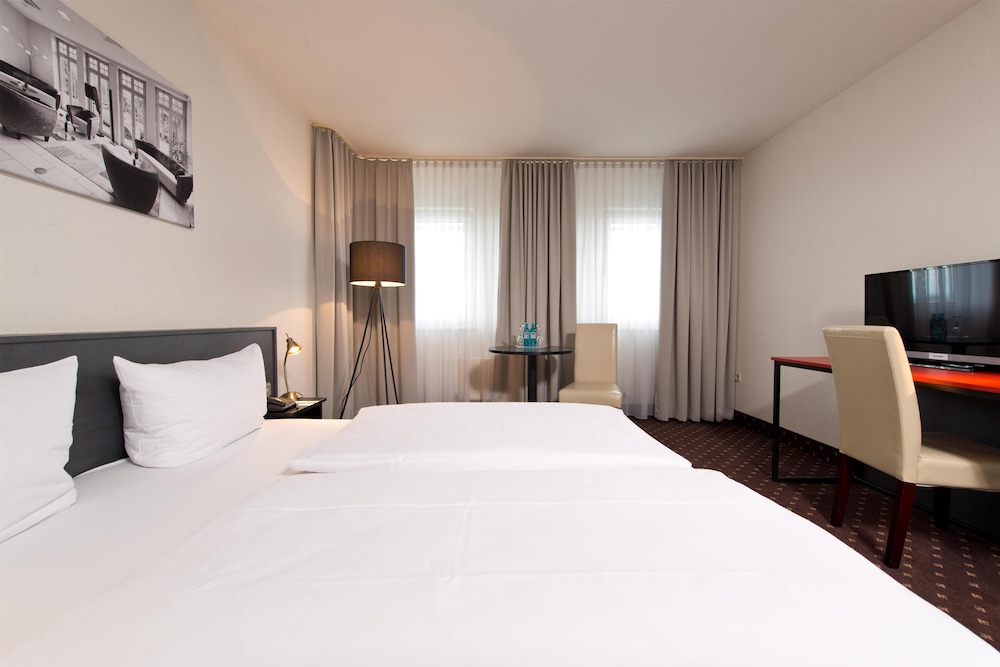 Business, Triple, 3 Beds