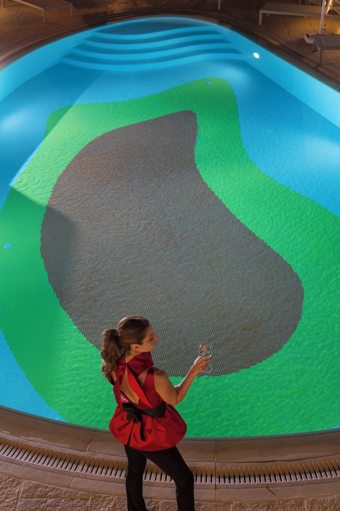 Kouros Art Hotel - Adults Only 66/72