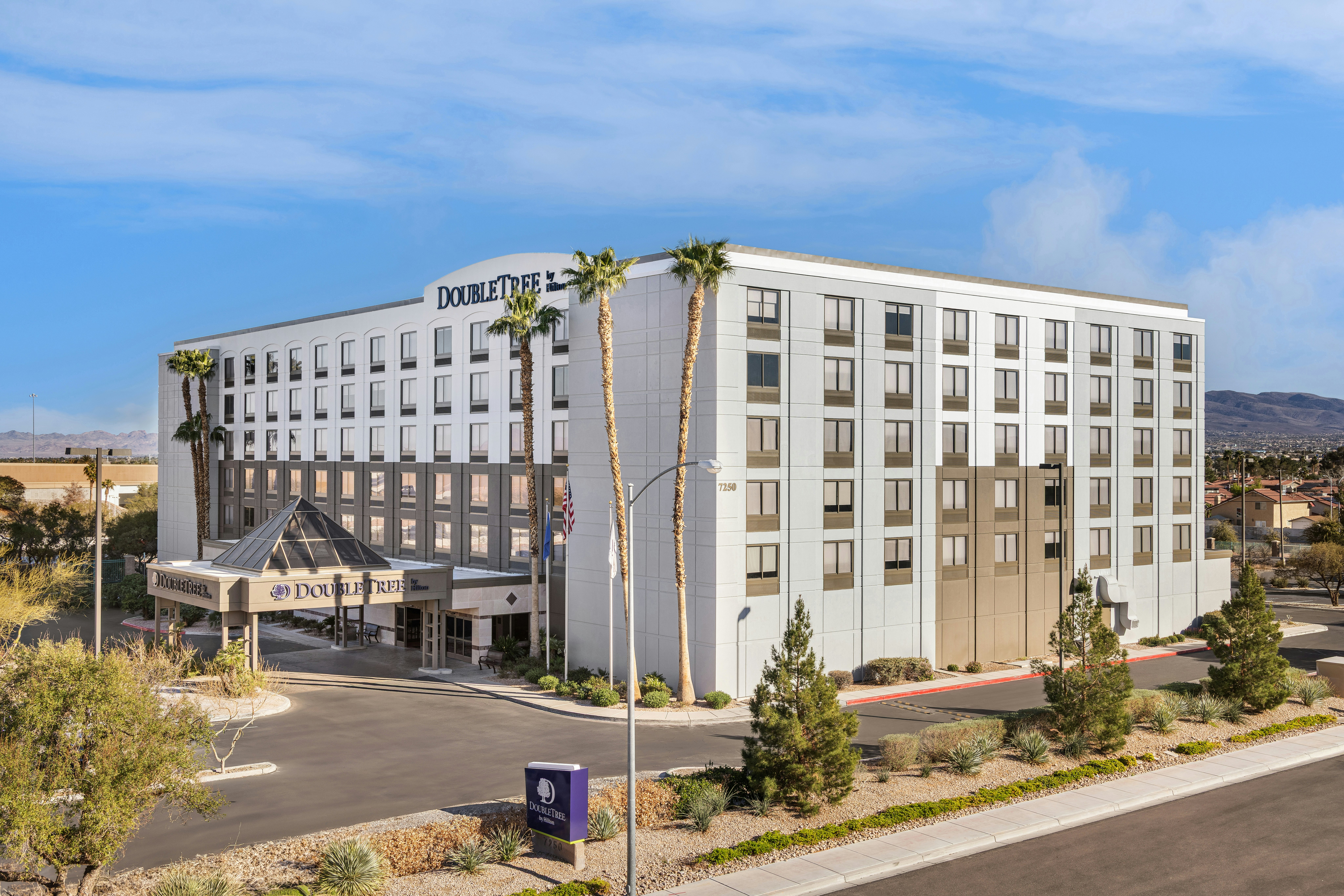 Doubletree By Hilton Las Vegas Airport 7/59