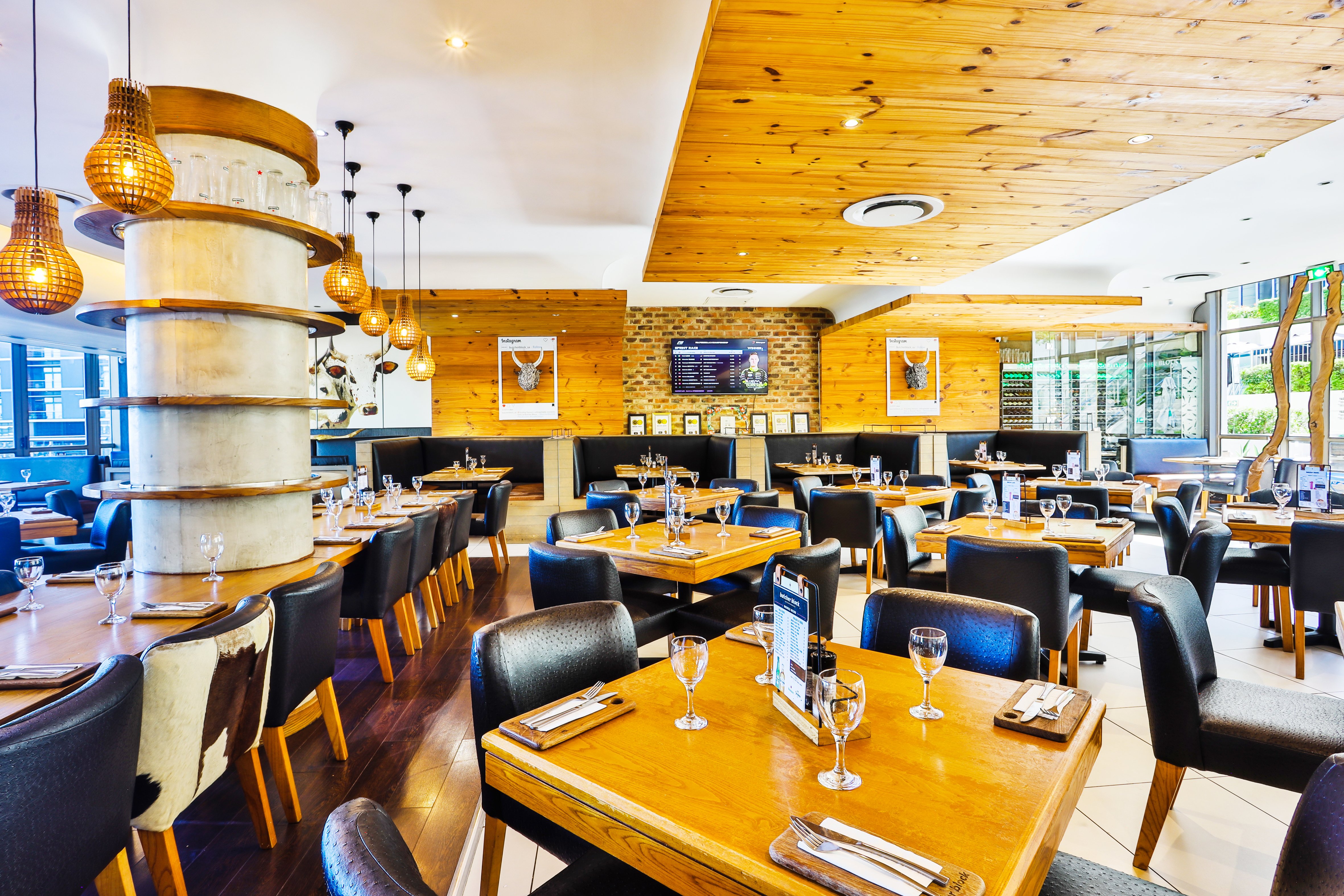 HOLIDAY INN EXPRESS DURBAN - UMHLANGA 61/83