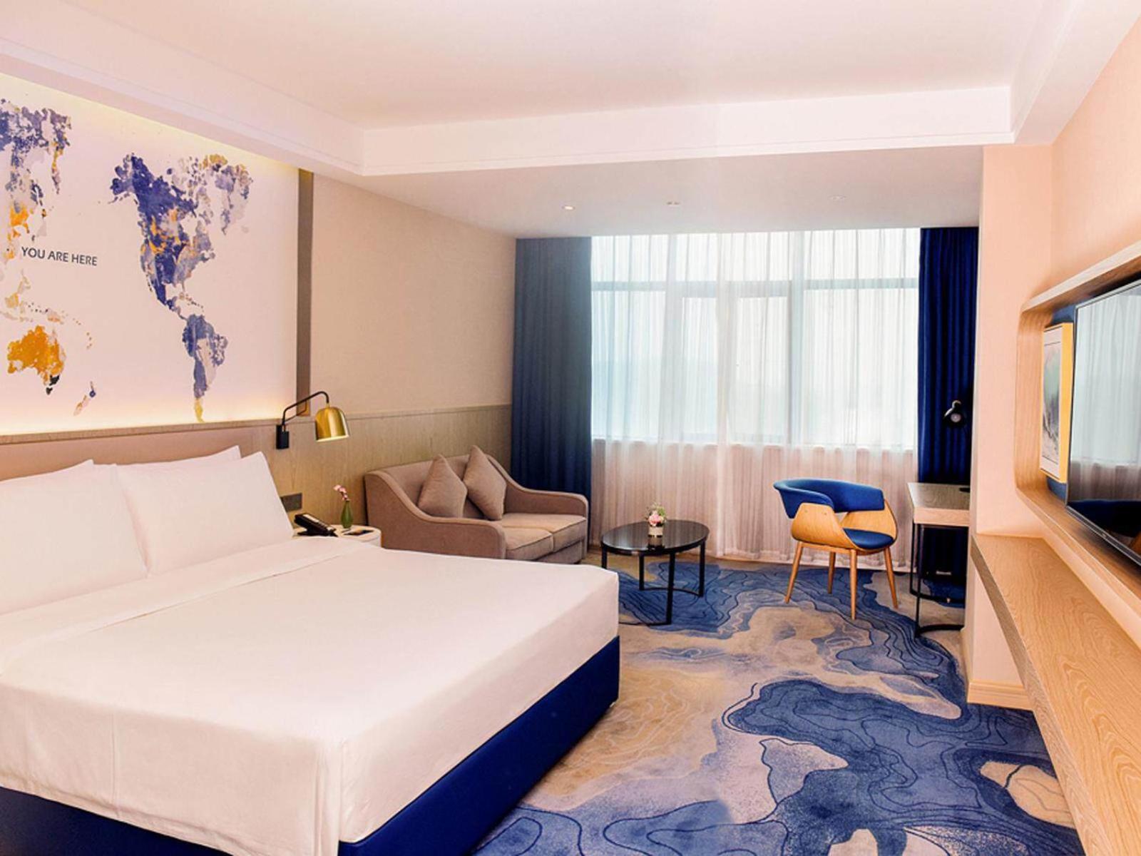 Kyriad Marvelous Hotel (Changning Zhongyin Times Plaza) 17/53
