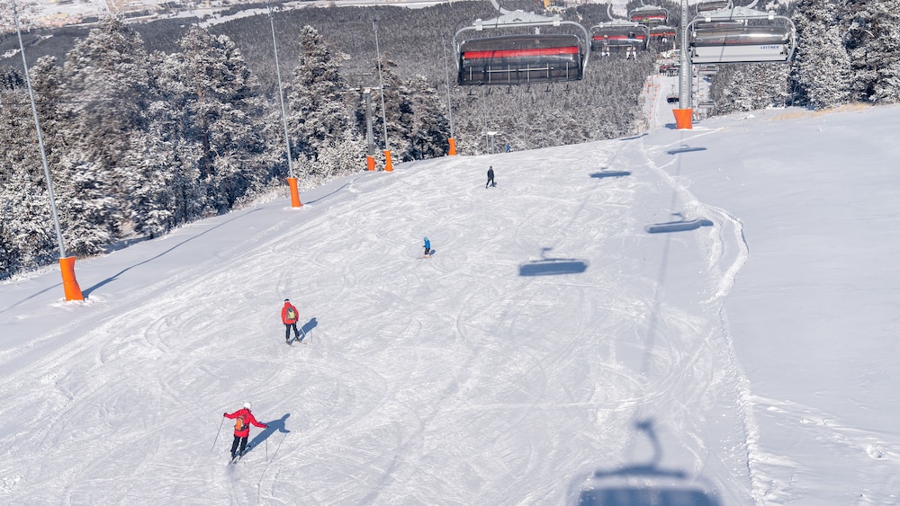 Duja Chalet Ski Center 41/43