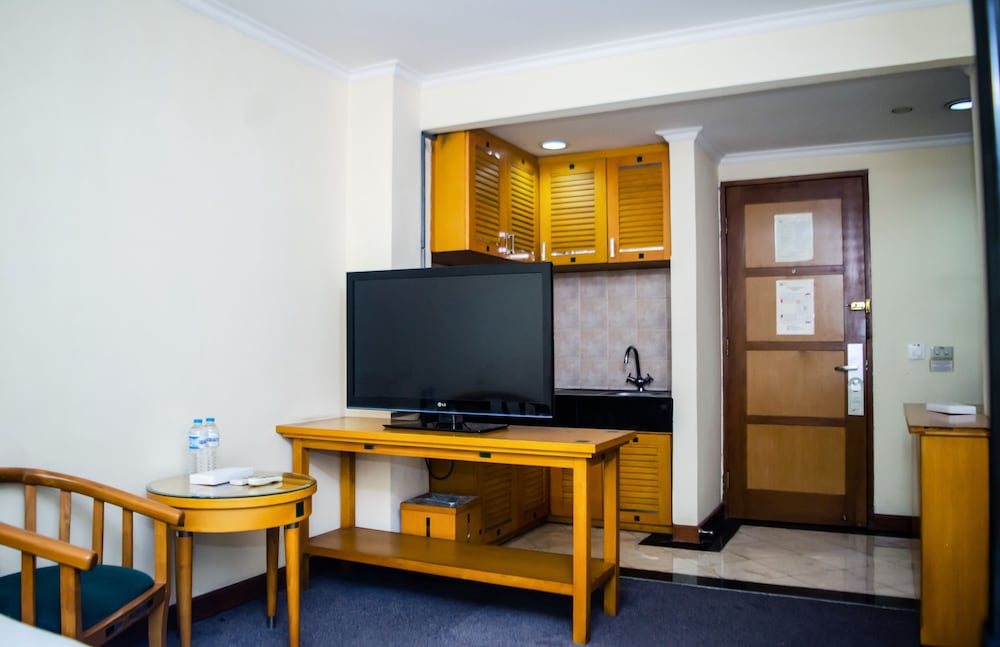 Mega Anggrek Hotel and Convention 49/57
