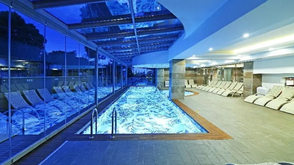 MAIA Luxury Beach Hotel & Spa 23/50