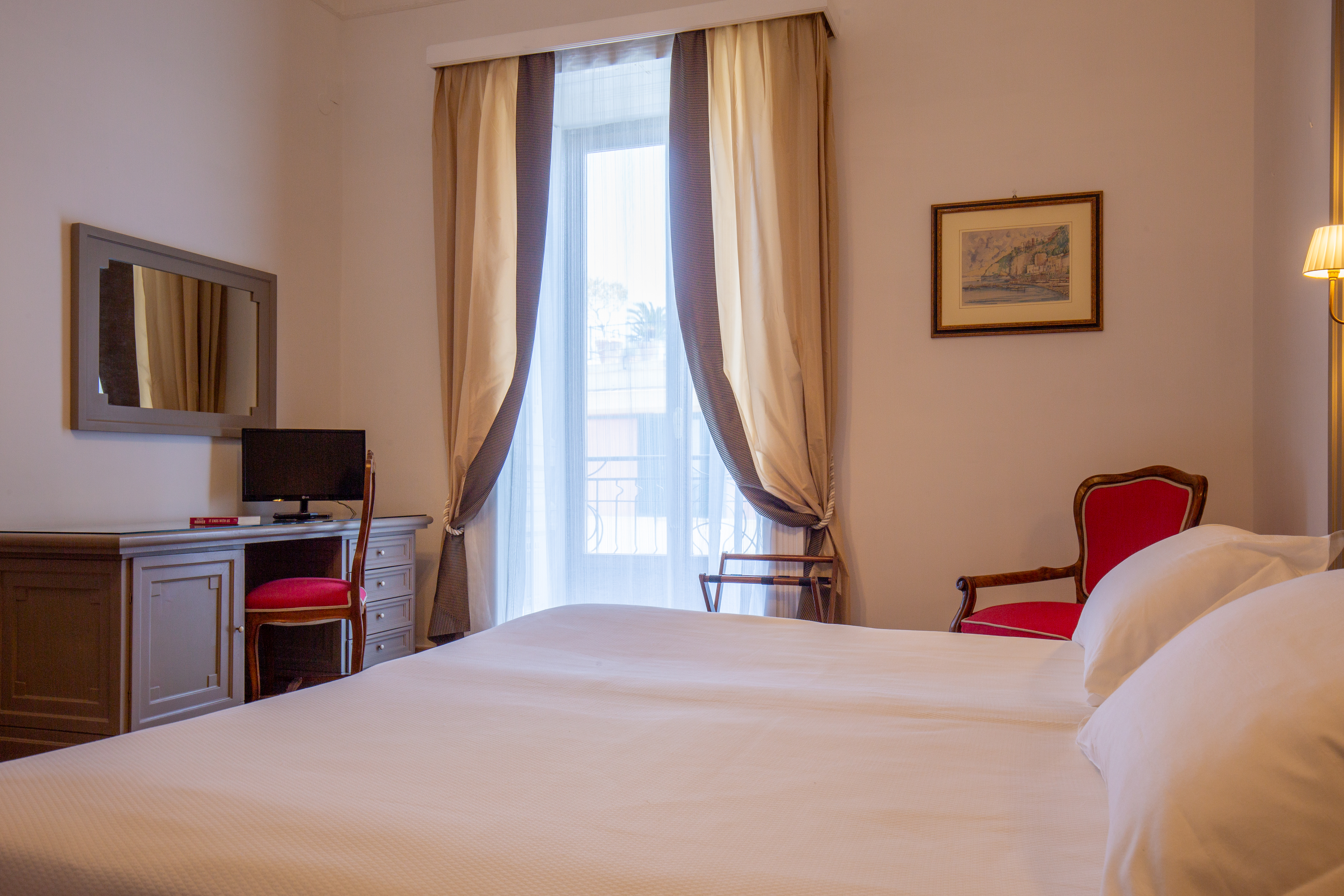 Superior, Lateral Side Sea View، Grand Hotel Europa Palace 2/10