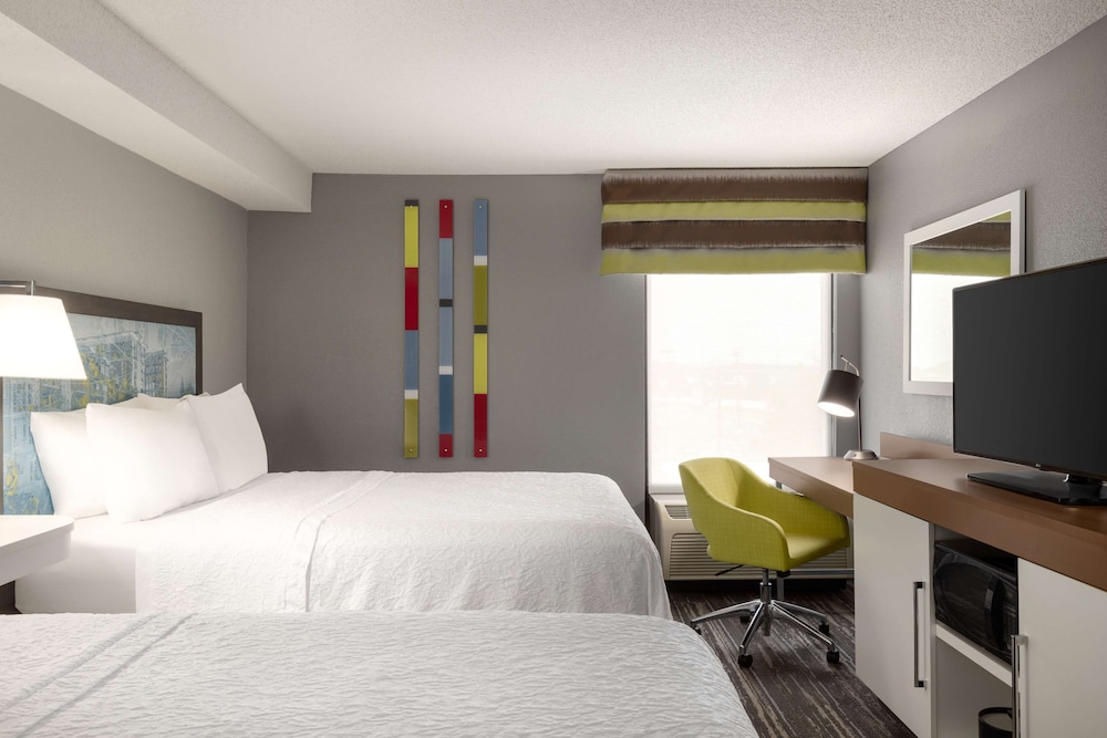 Hampton Inn Greenville/Simpsonville 12/38