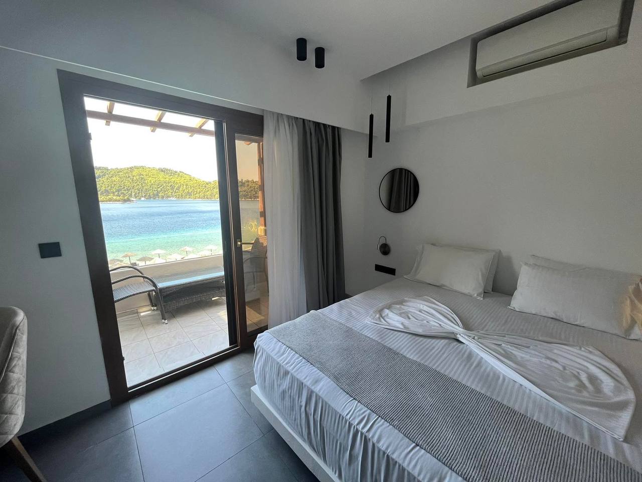 Sky, Superior, Double Bed