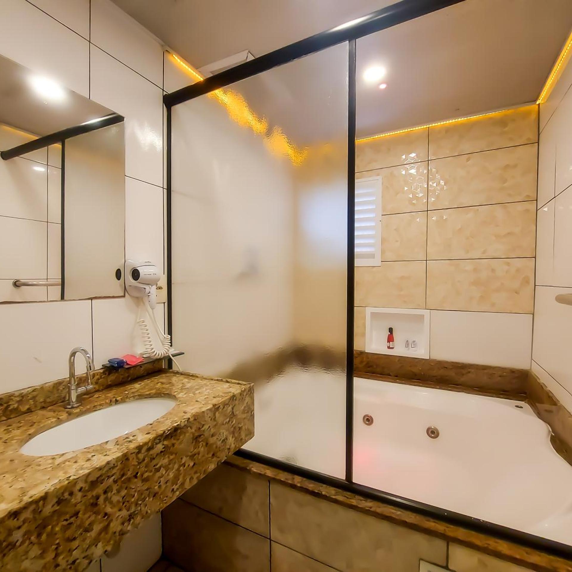 Adrenalina Hotel - Adults Only 47/51