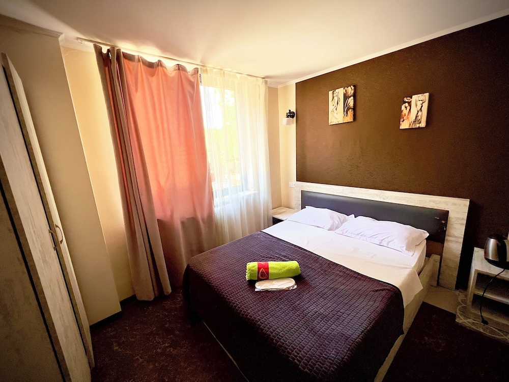 Harmony Hotel 36/46