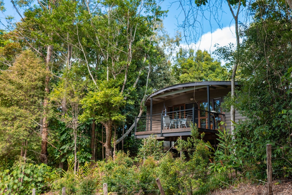 Whispering Valley Cottage Retreat in Witta