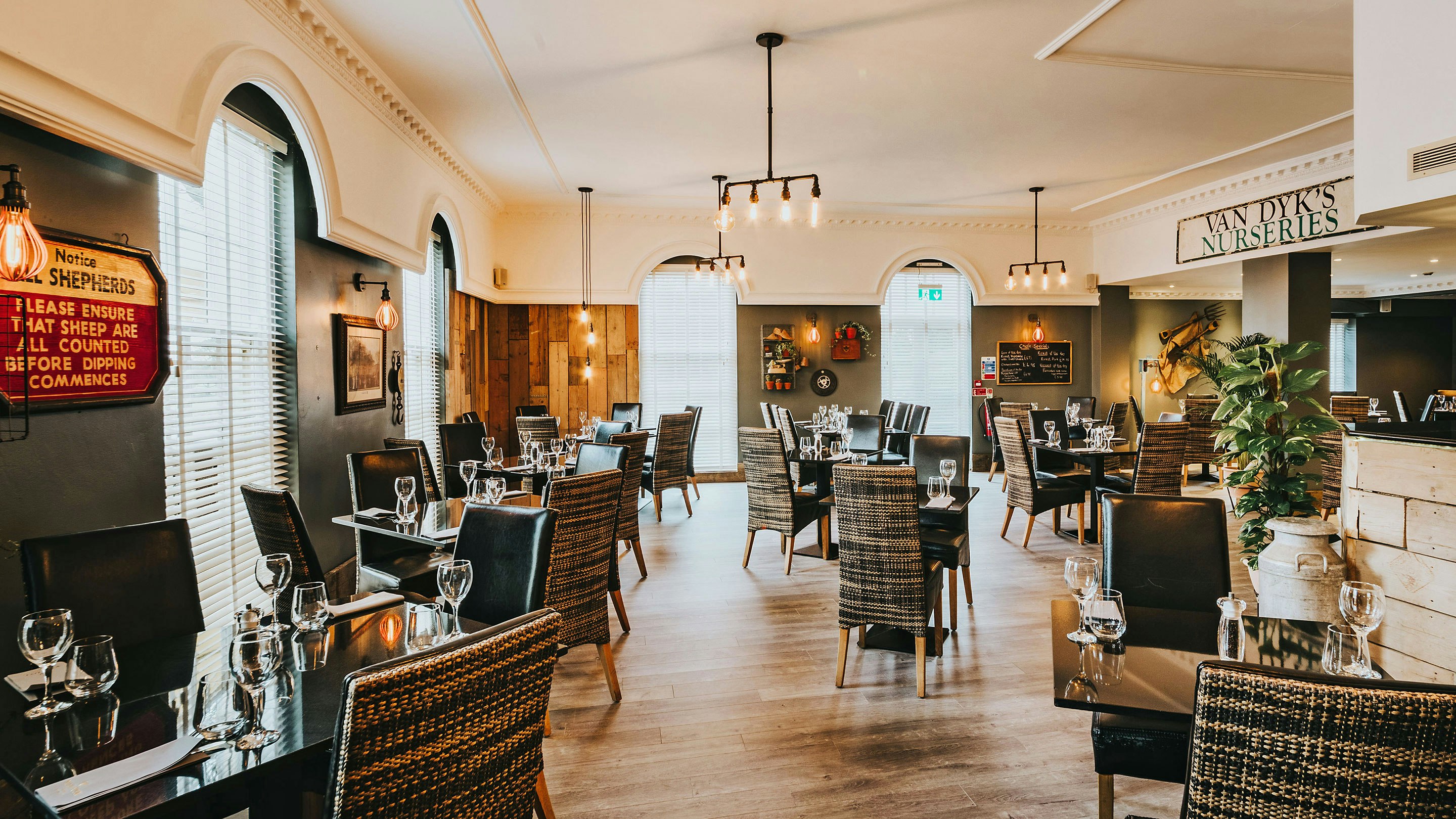 Hotel Van Dyk 24/30
