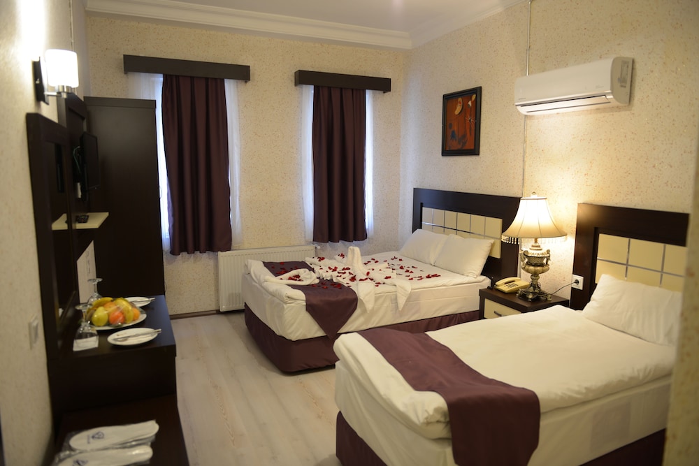 Kucuk Velic Hotel 22/71