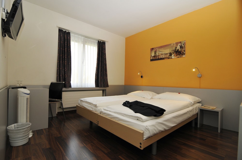 Alexander Guesthouse 39/54