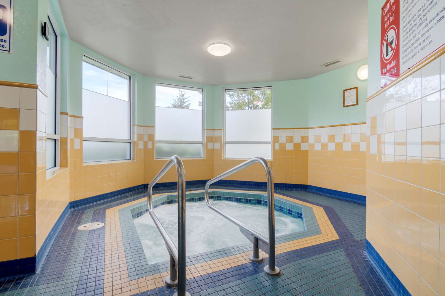 Best Western Plus Chemainus Inn 8/26