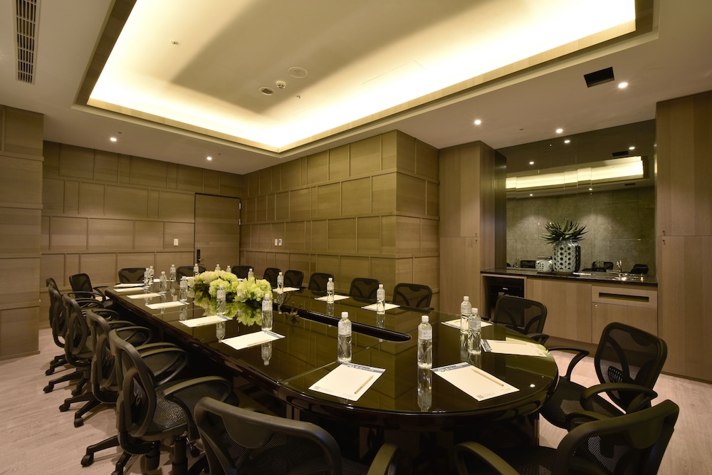 Uher Luxury Resort Hotel 41/50