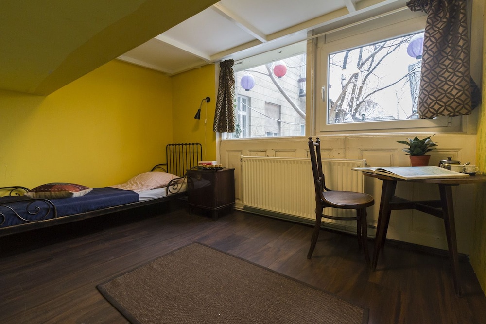Baroque Hostel Budapest 2/76