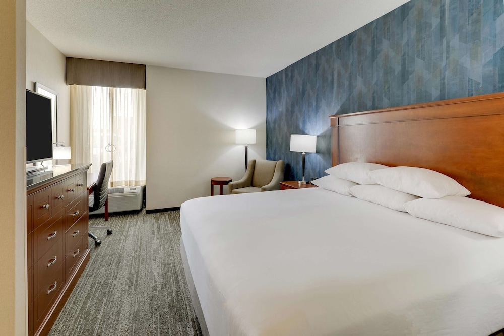 Drury Inn and Suites St Louis St Peters 9/50