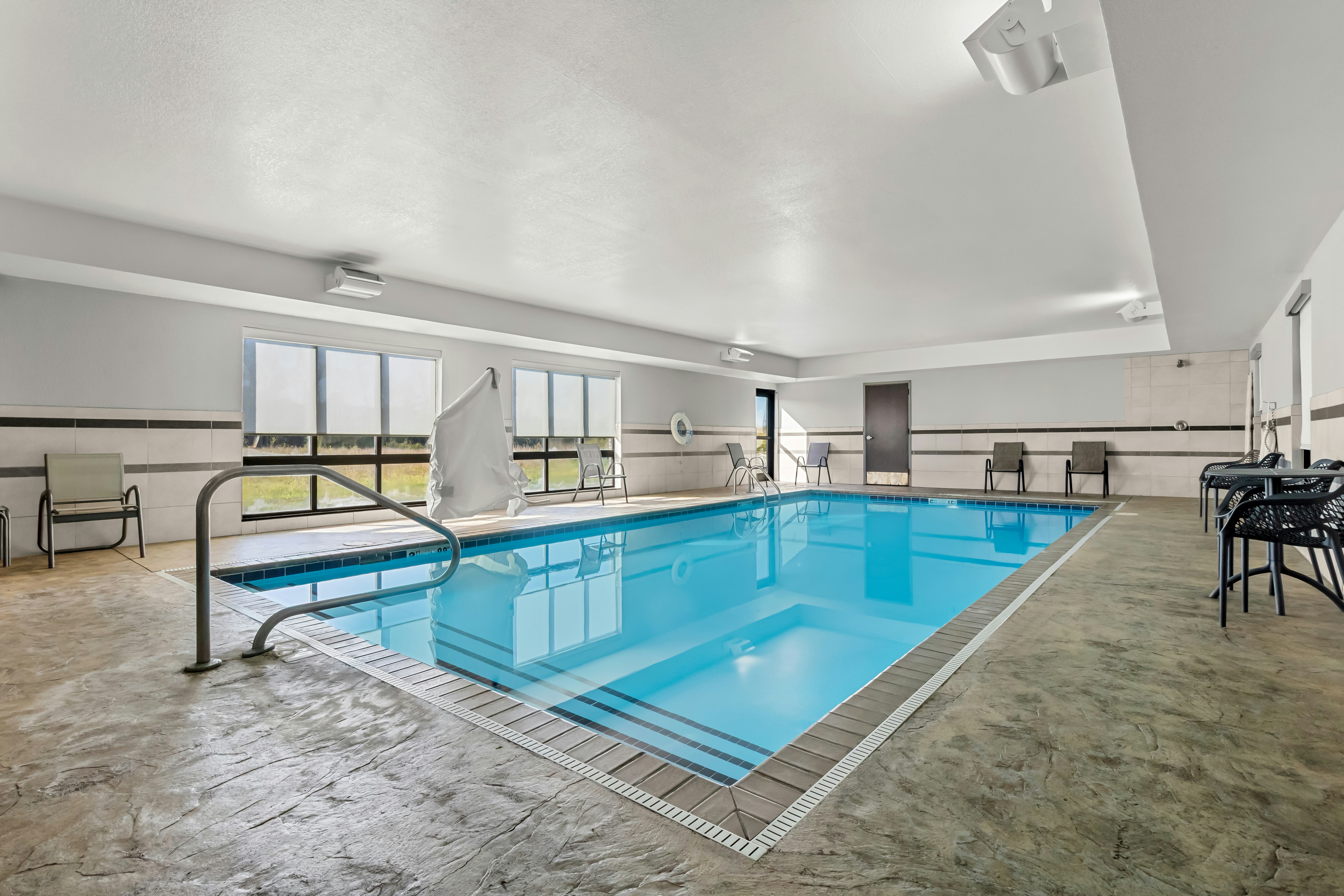 Hampton Inn Middletown OH 28/48