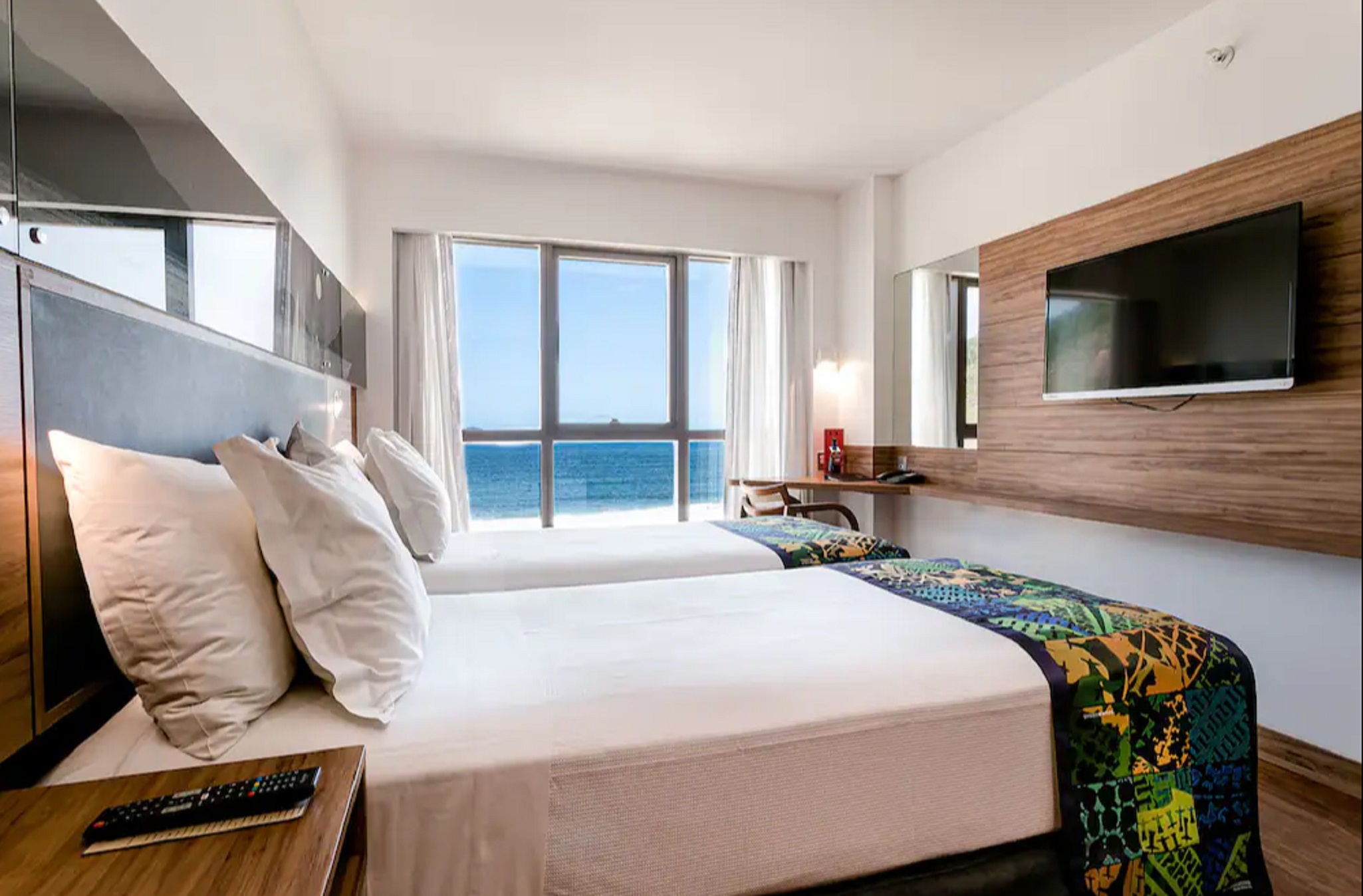 Deluxe, Twin Beds, Ocean Front