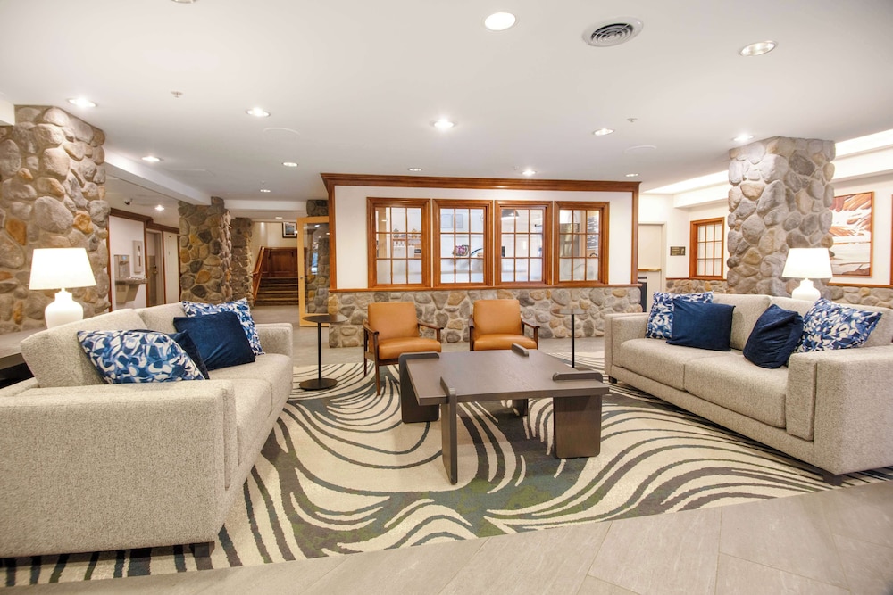 Coast Canmore Hotel Conference Centre 25/49