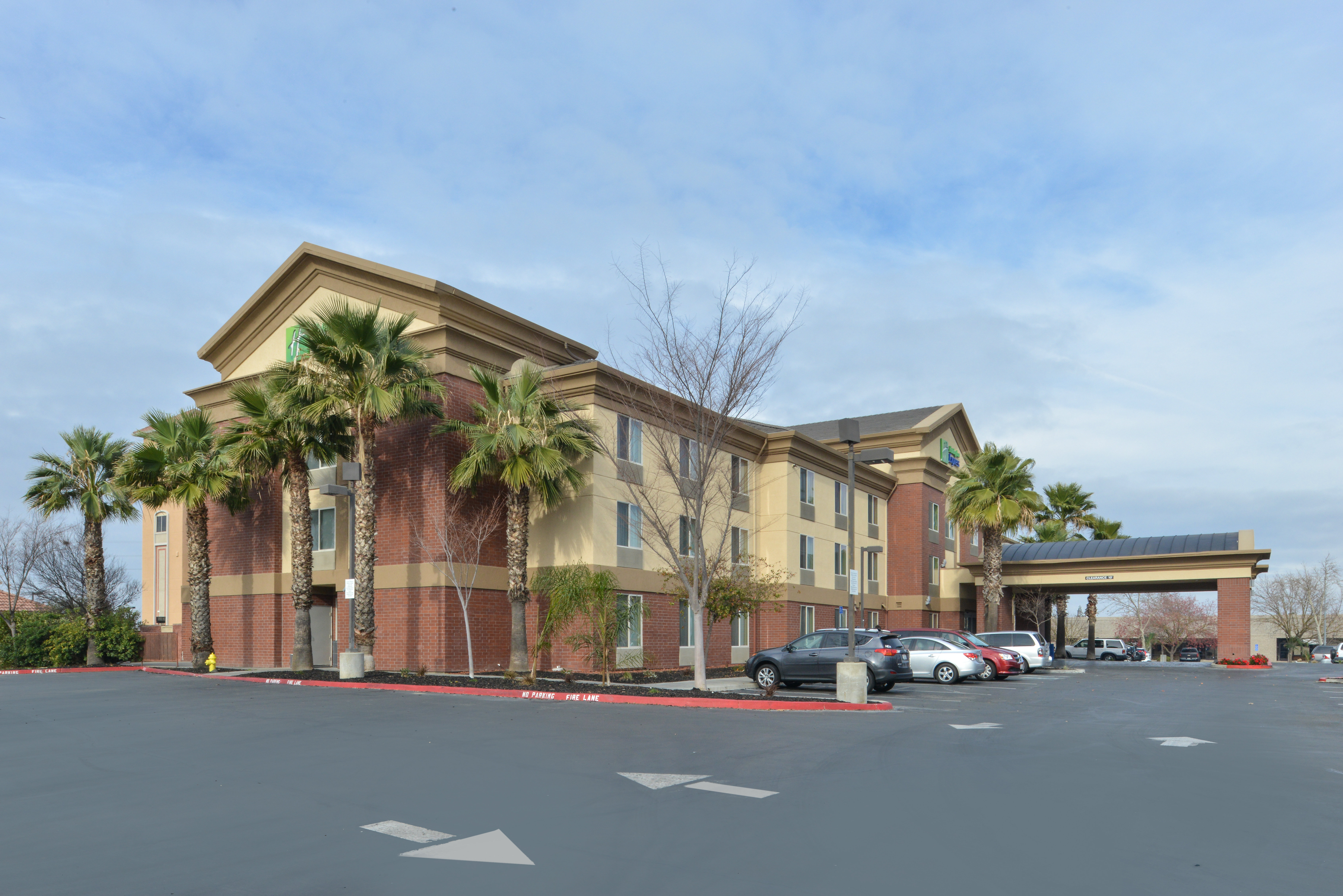 Holiday Inn Express Woodland 51/53