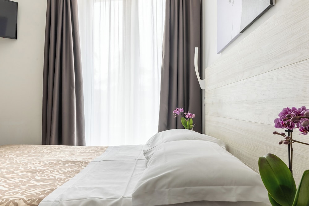 Hotel Italia 19/55