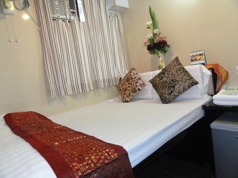 Paris Guest House( 10f Flat D2 ) 42/51