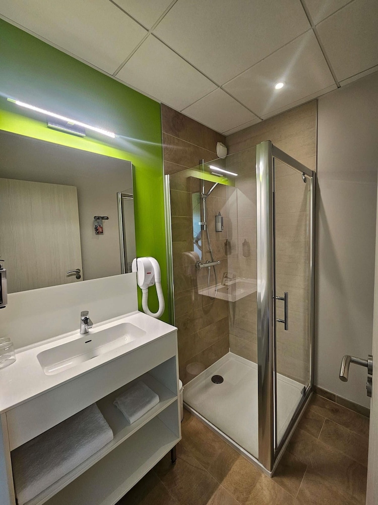 Ibis Styles Villeneuve Sur Lot Hotel 68/68