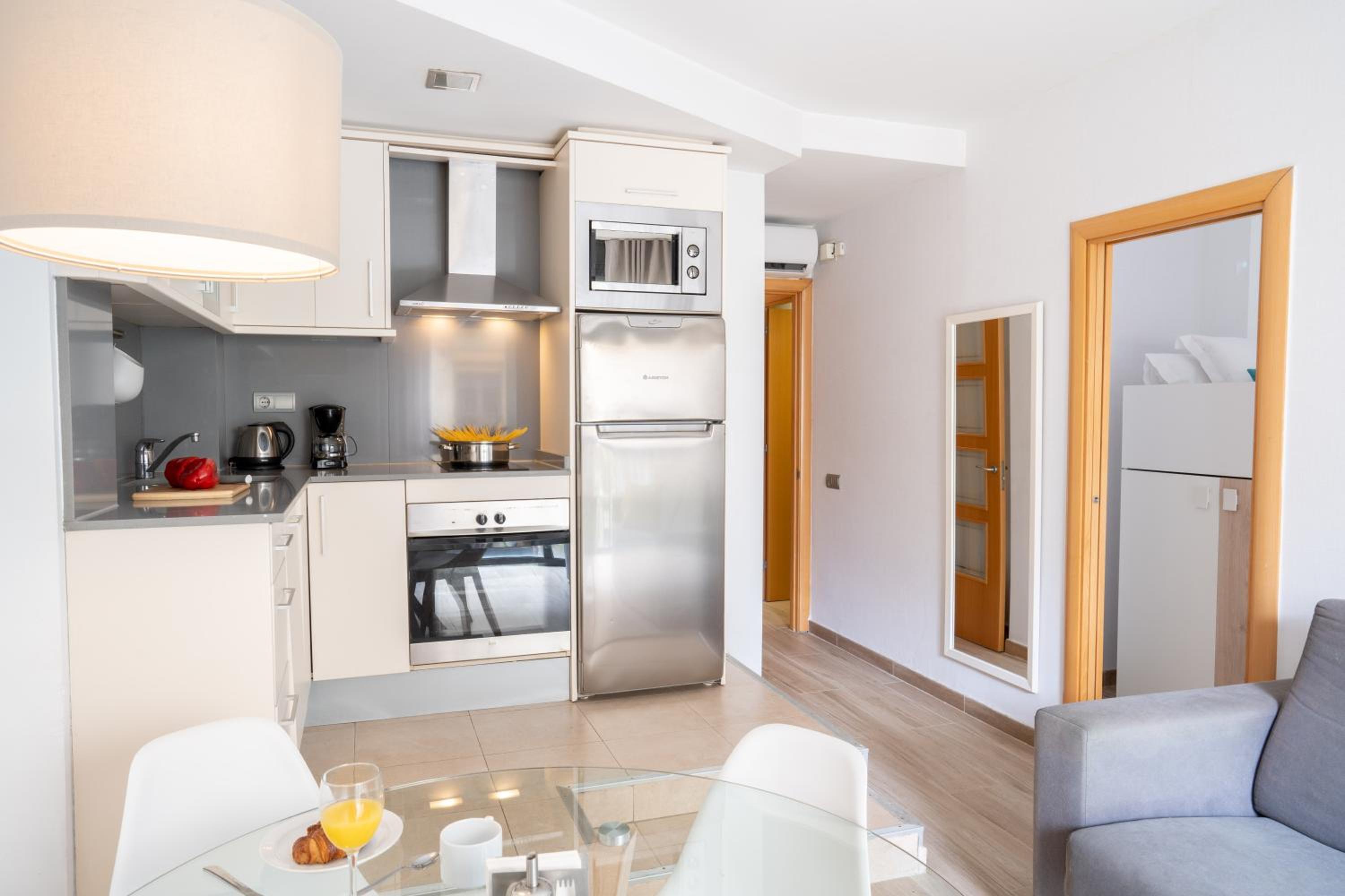 Feelathome Poblenou Beach Apartments 20/44
