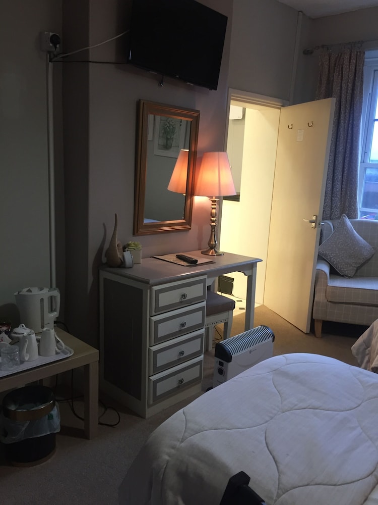 Castle Lodge Hotel 16/63