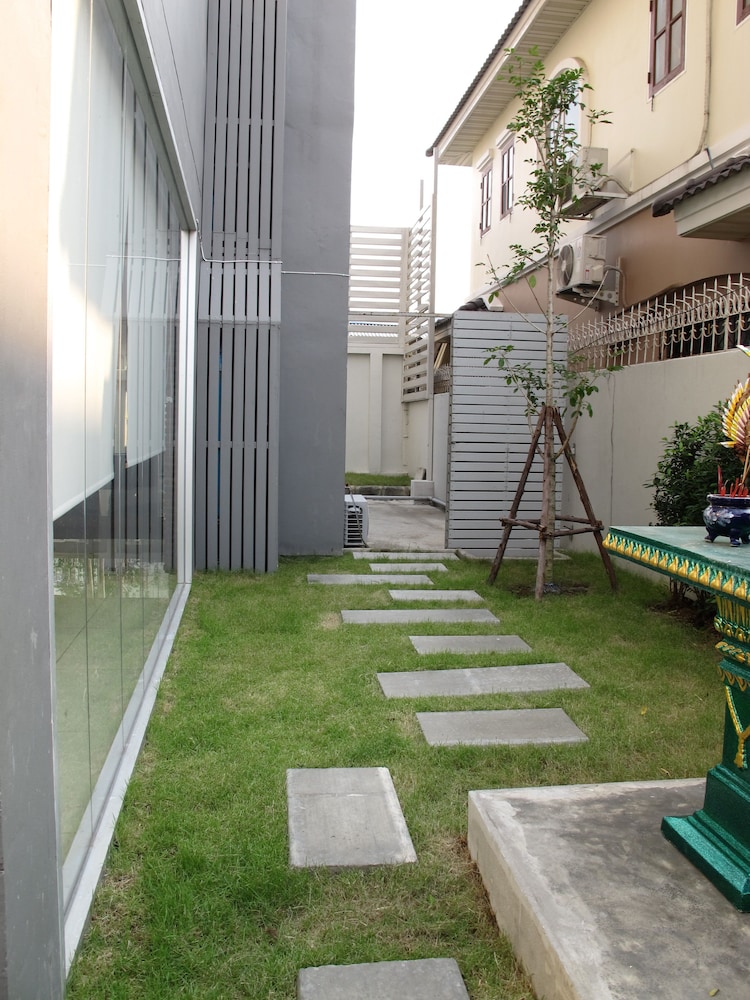 surroundings