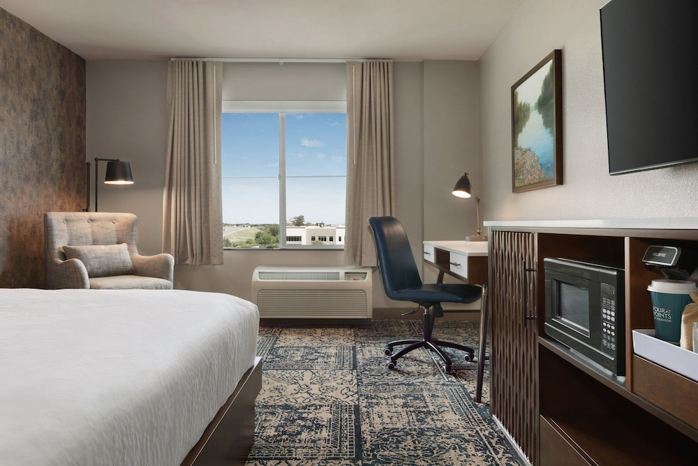 Four Points by Sheraton Sacramento International Airport 10/49