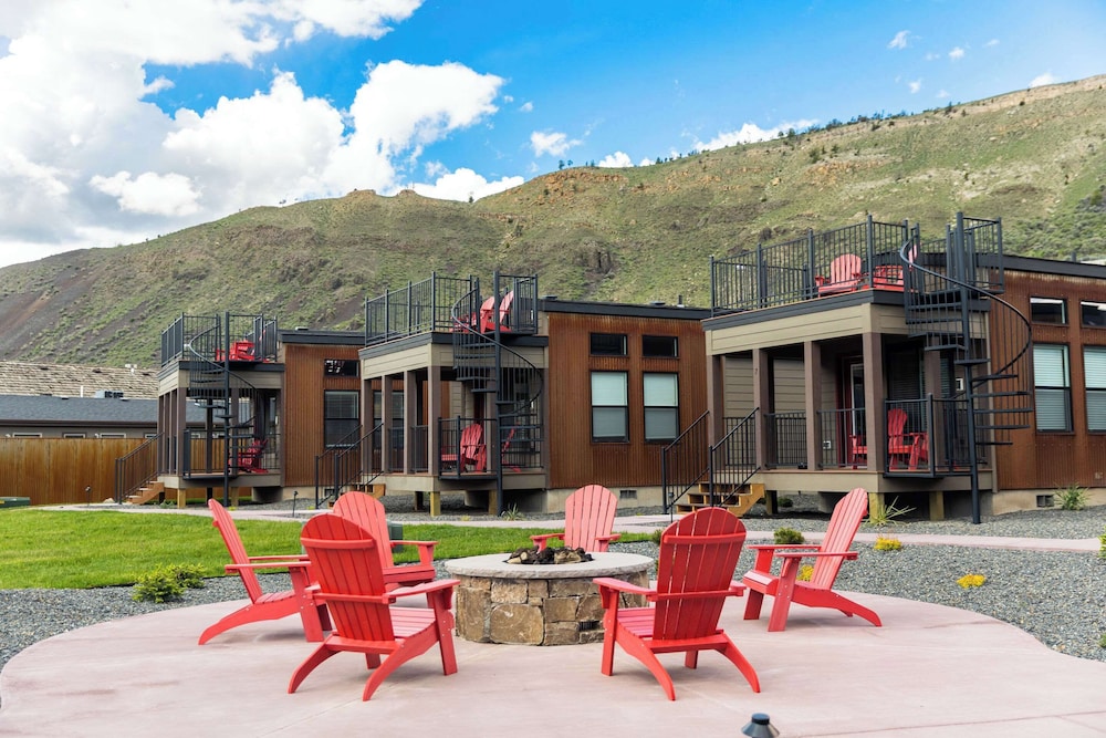 Ridgeline Hotel at Yellowstone, an Ascend Collection Hotel 53/59
